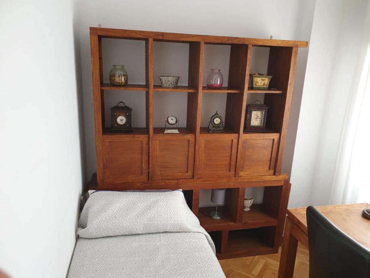 Ferienwohnung Alojamiento Adelfas Madrid Exterior foto